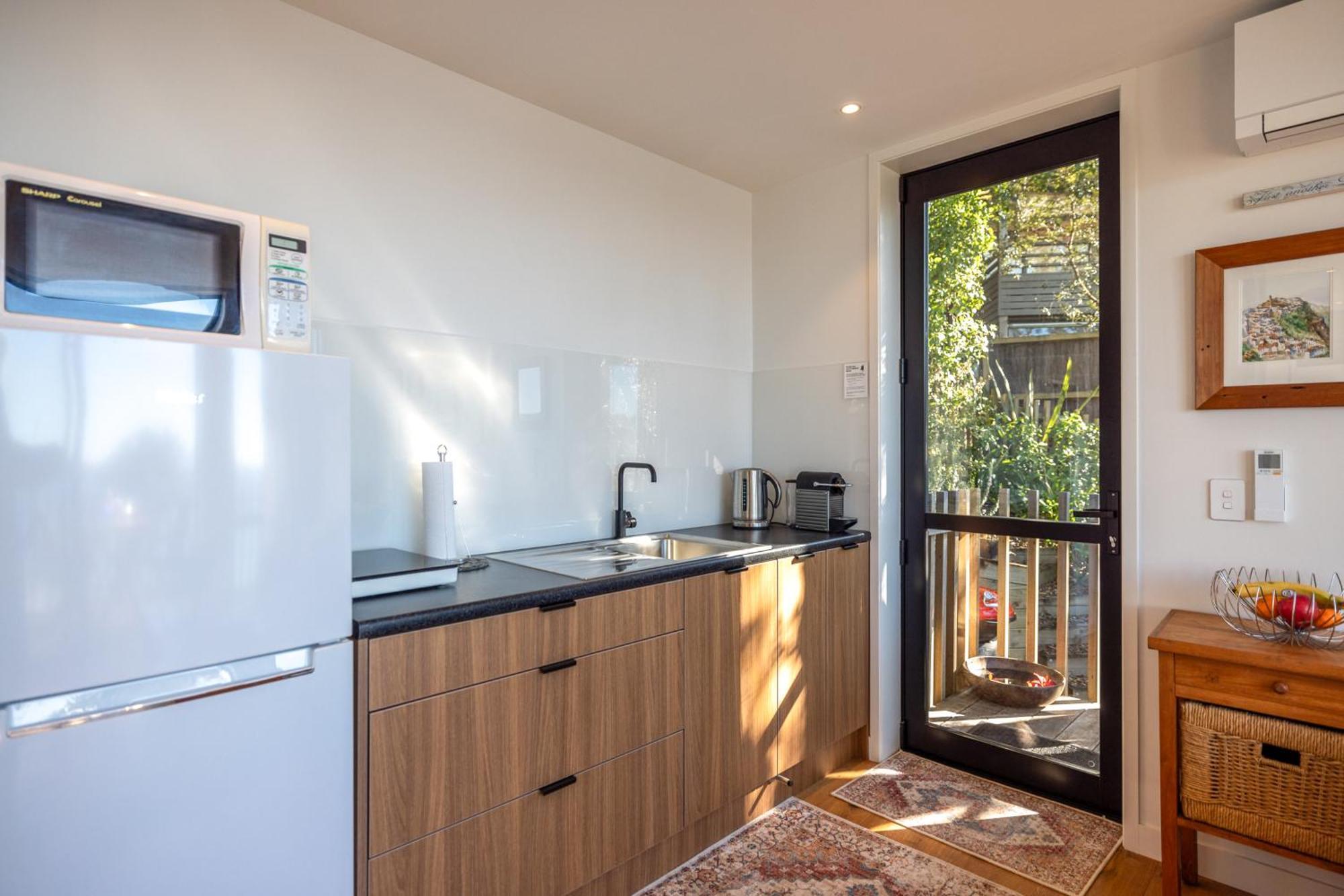 Wavesong - Stay Waiheke Onetangi Exterior photo